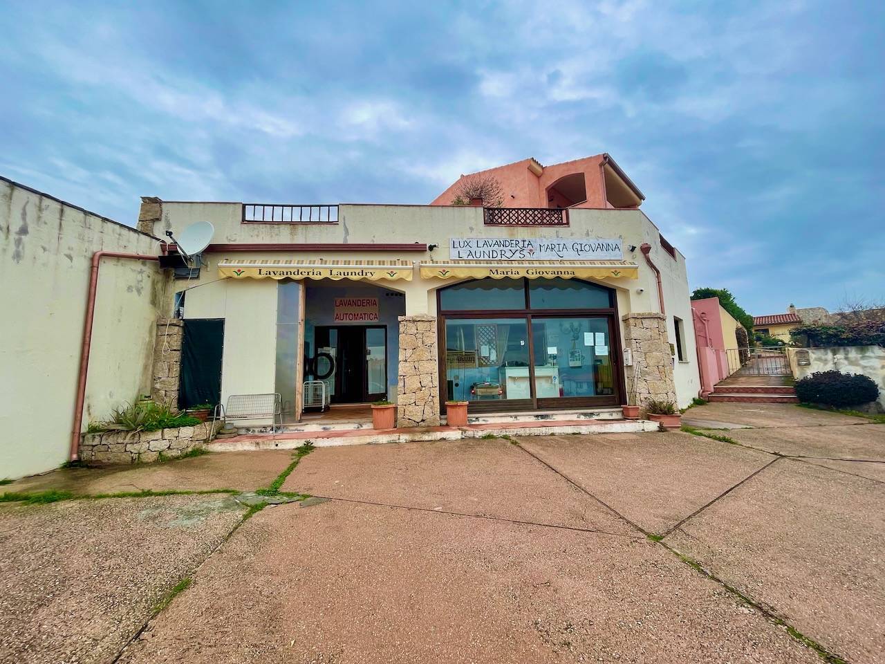 Magazzino in vendita a Arzachena, Cannigione