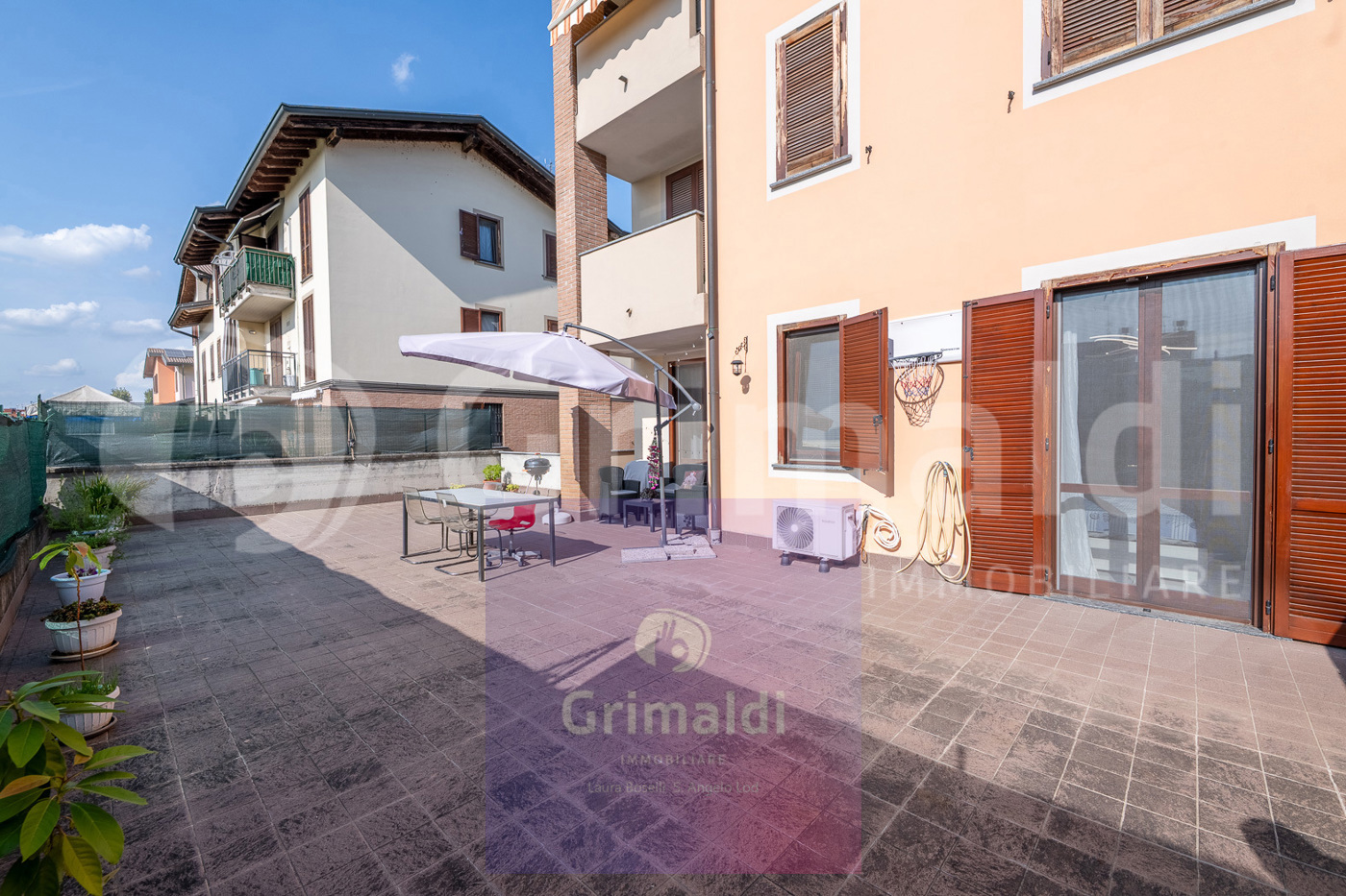 Trilocale con giardino a Castiraga Vidardo