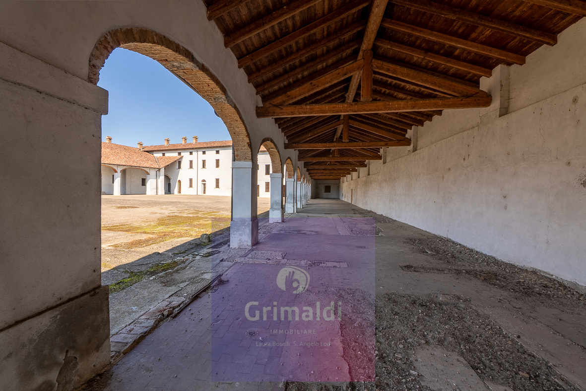 Rustico con giardino a Grumello Cremonese ed Uniti