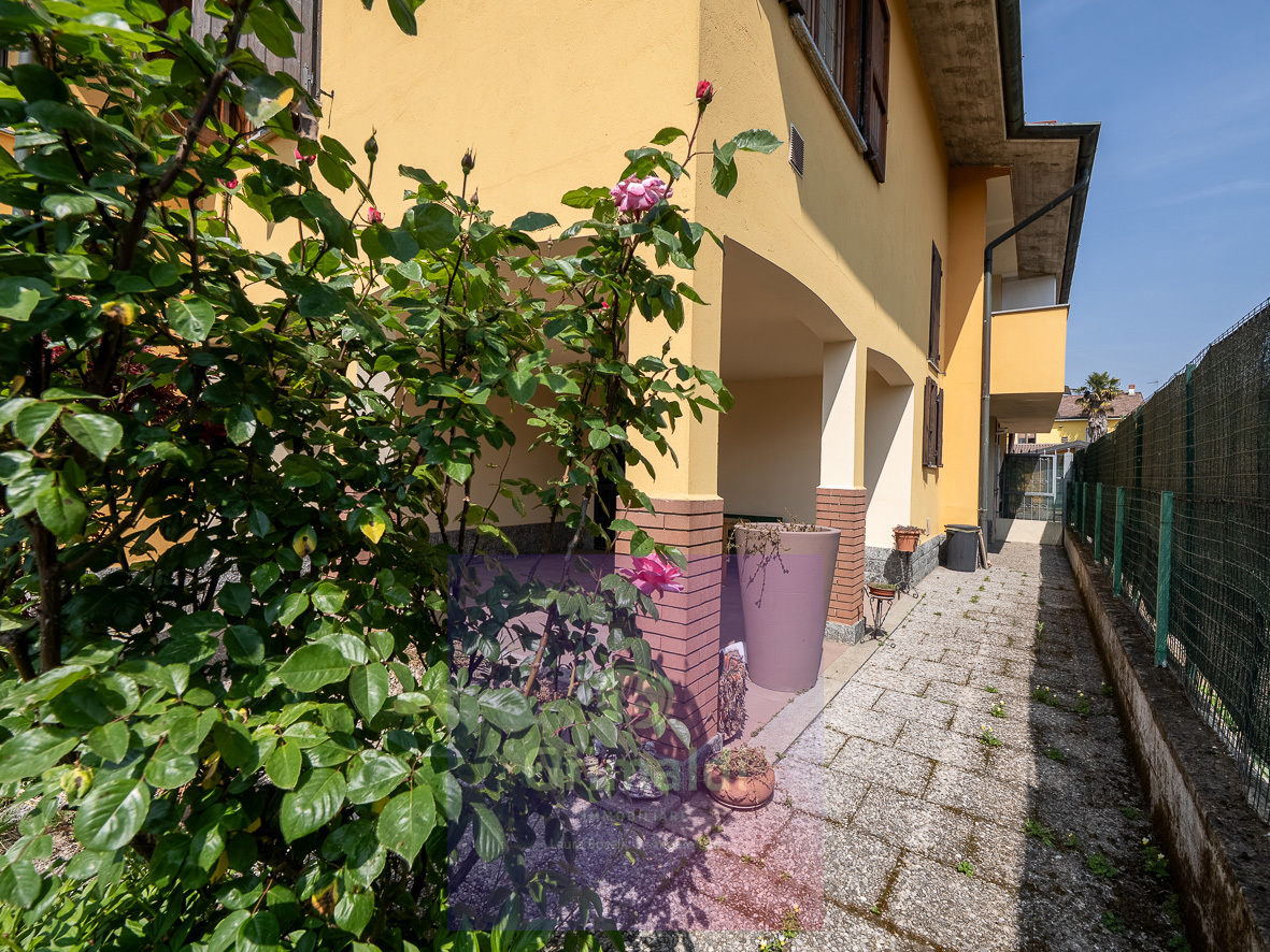 Villa Bifamiliare con giardino a Marudo