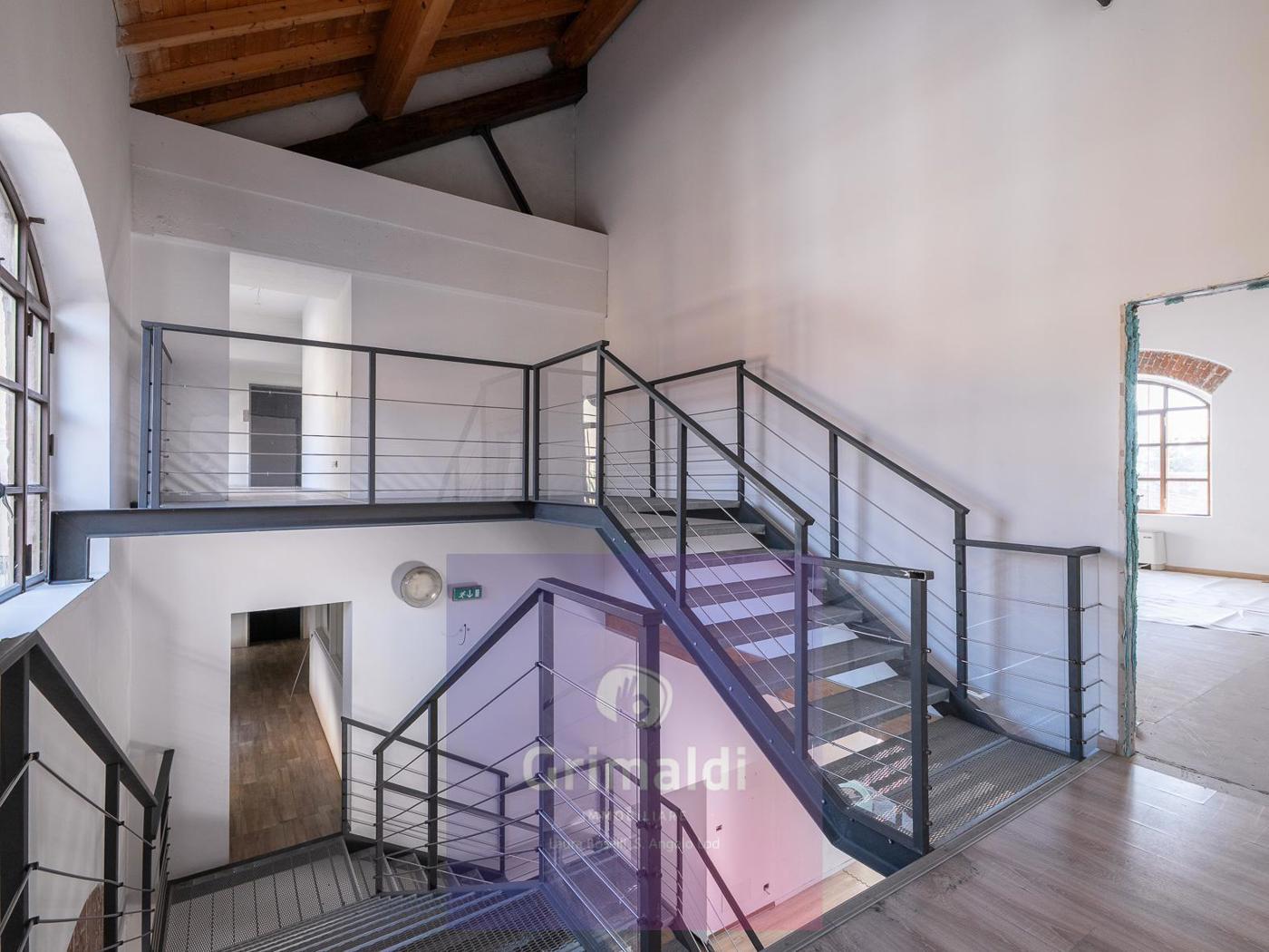 Locale commerciale in affitto a Sant'Angelo Lodigiano