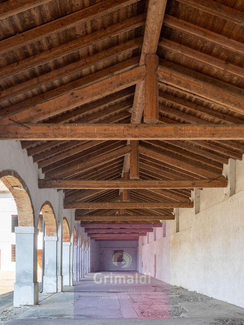 Rustico con giardino a Grumello Cremonese ed Uniti