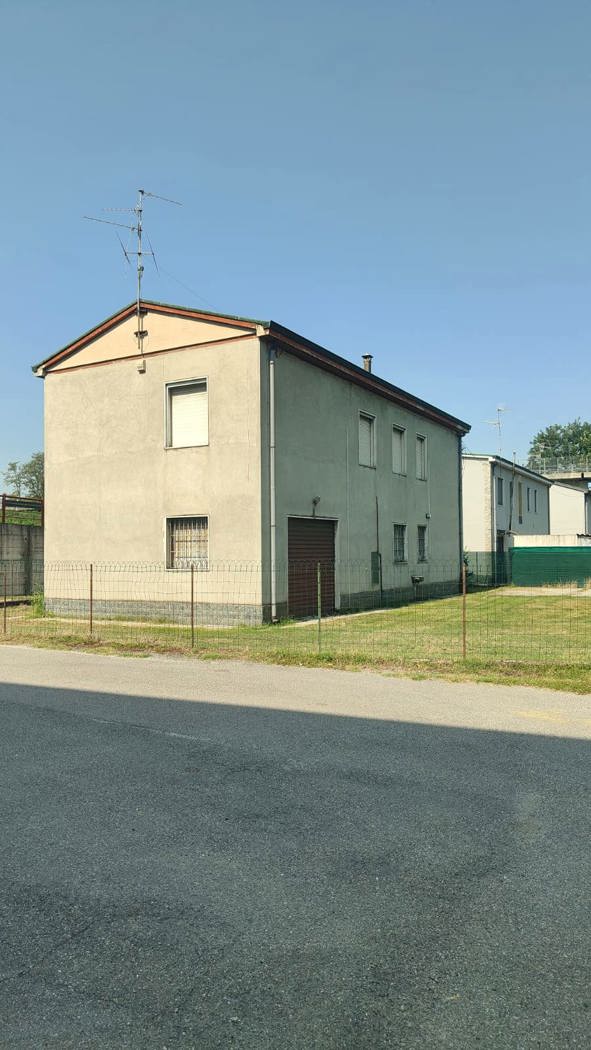 Villa in vendita a Sant'Angelo Lodigiano