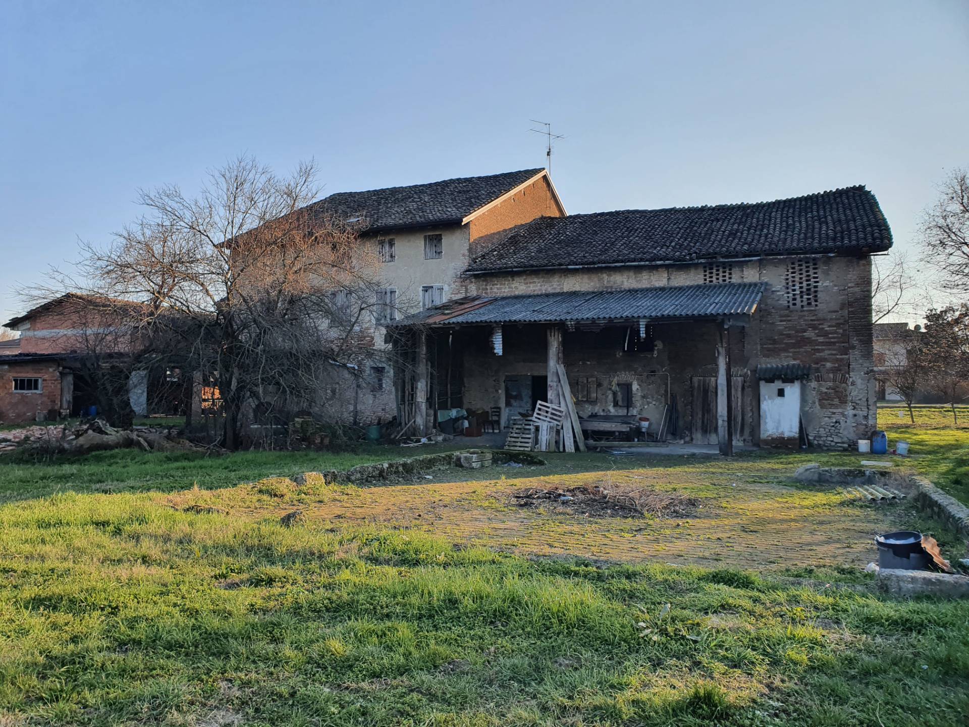 Rustico da ristrutturare, Scandiano arceto