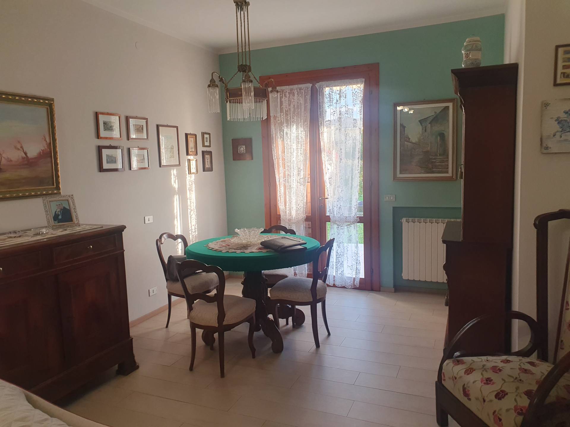 Villa in vendita a Sassuolo, Parco