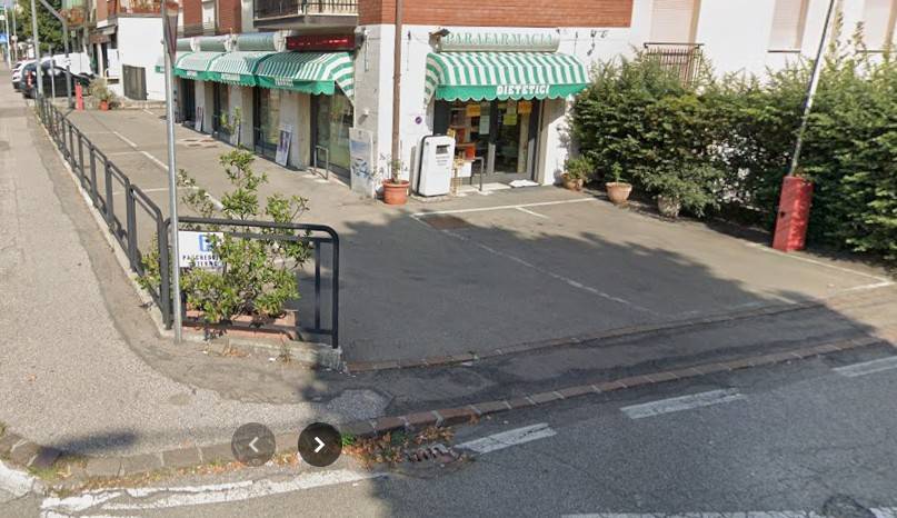 Locale commerciale in affitto a Sassuolo, Braida