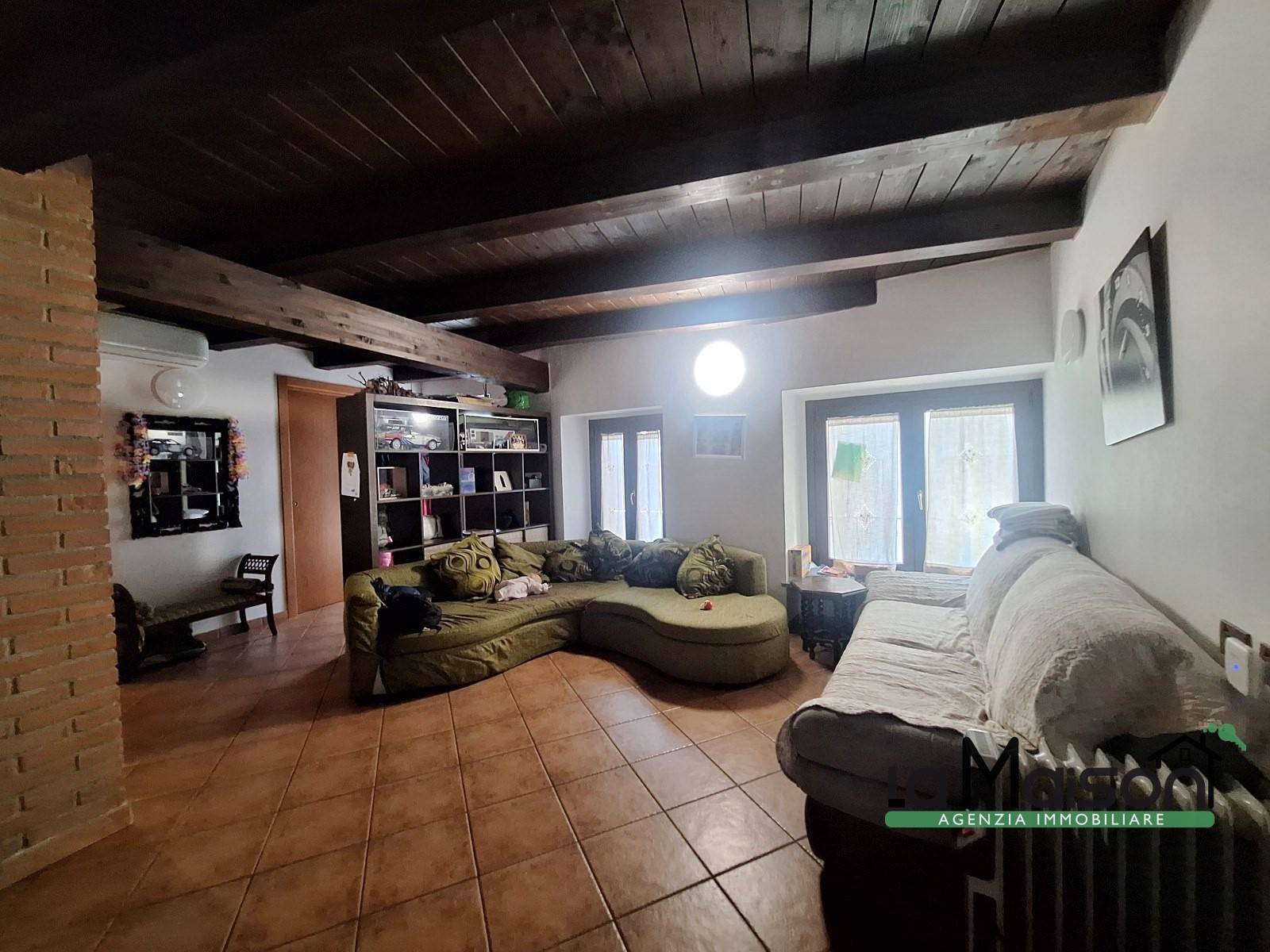 CASA in vendita a Palazzo Canavese