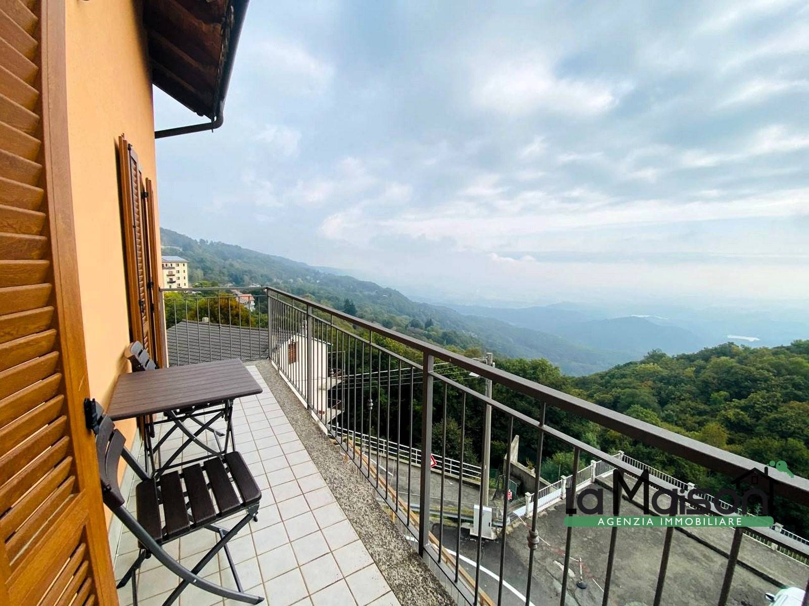 Appartamento in vendita a Andrate