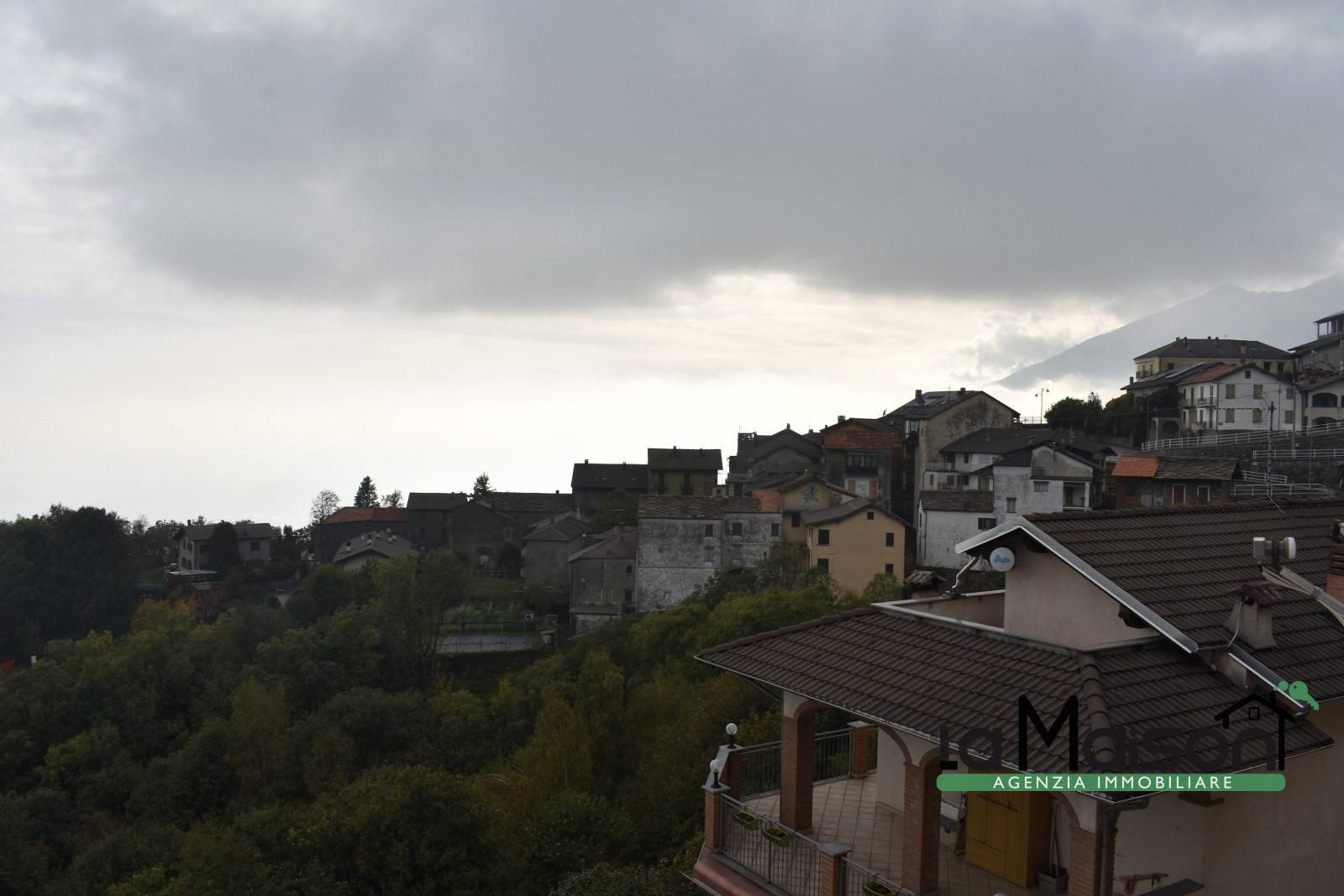 Appartamento in vendita a Andrate