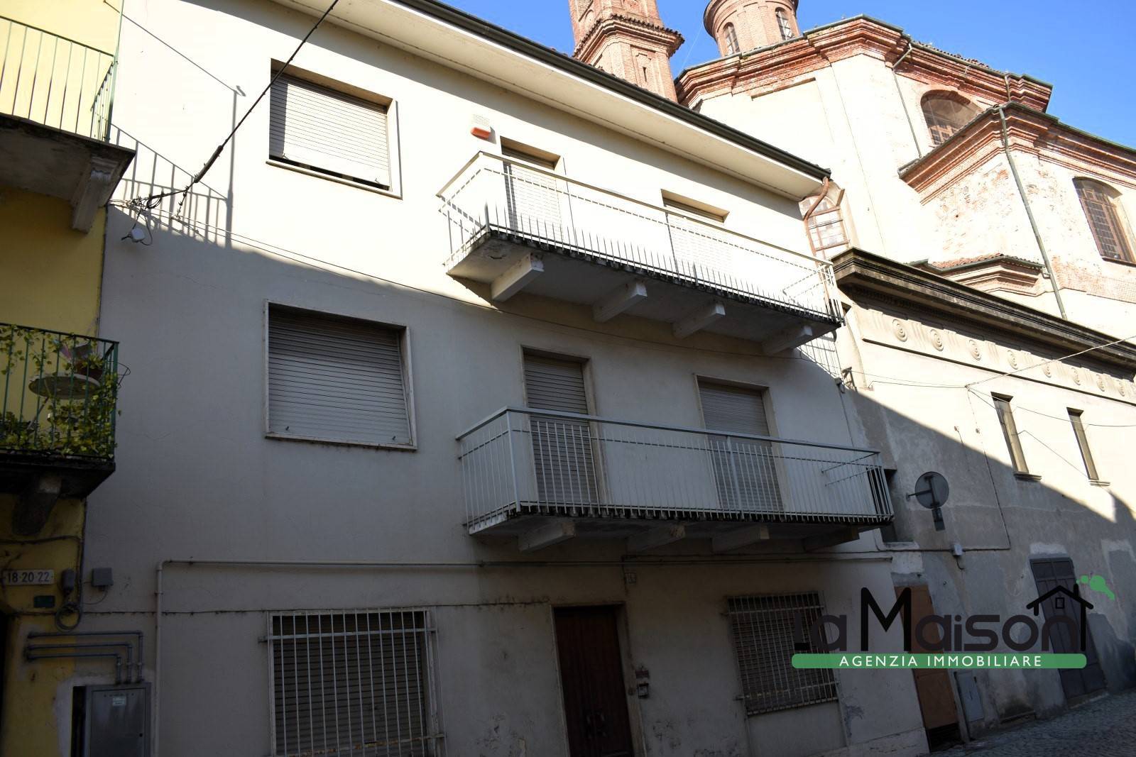 TRIFAMILIARE in vendita a Borgomasino