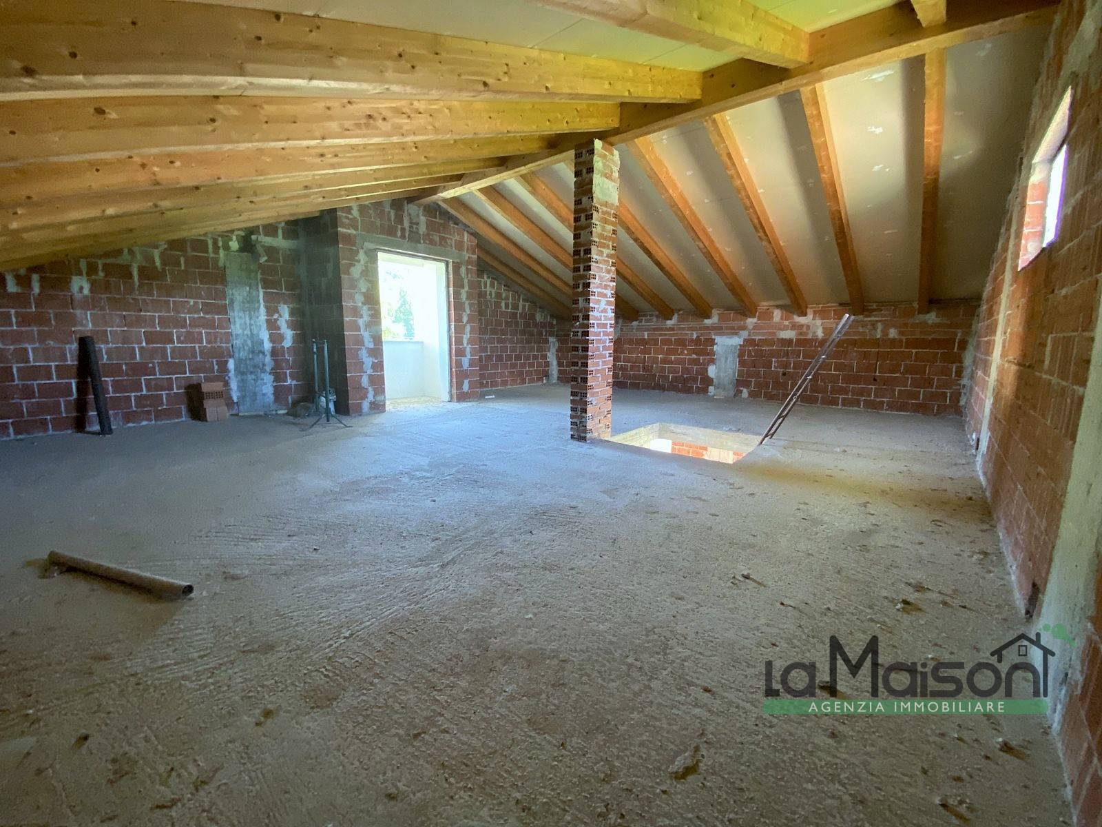 BIFAMILIARE in vendita a Pavone Canavese