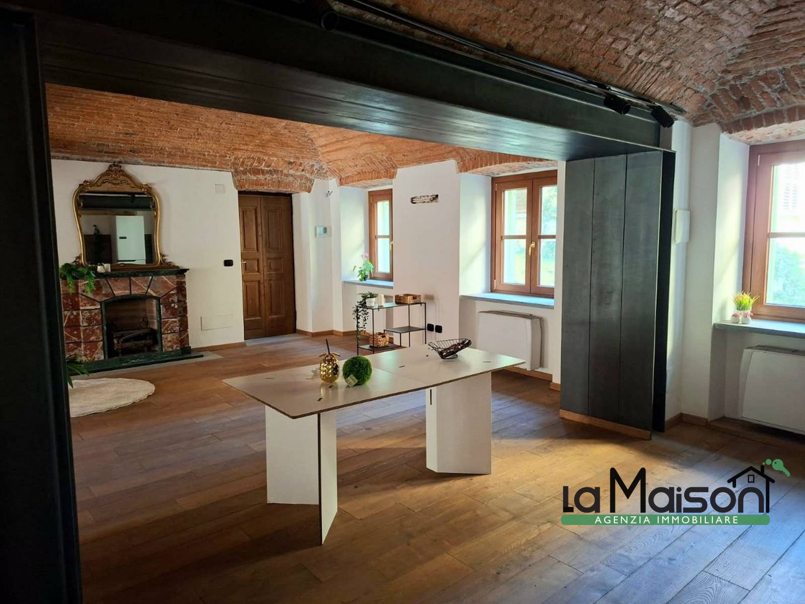 Appartamento in vendita a Ivrea, centro