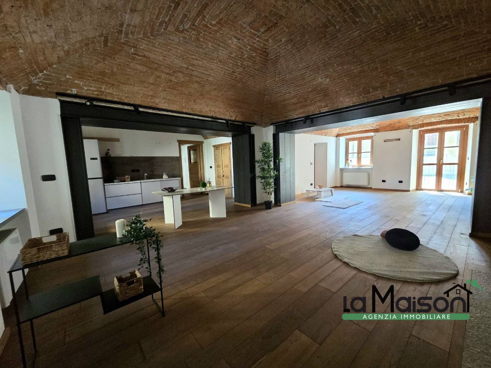 Appartamento in vendita a Ivrea, centro