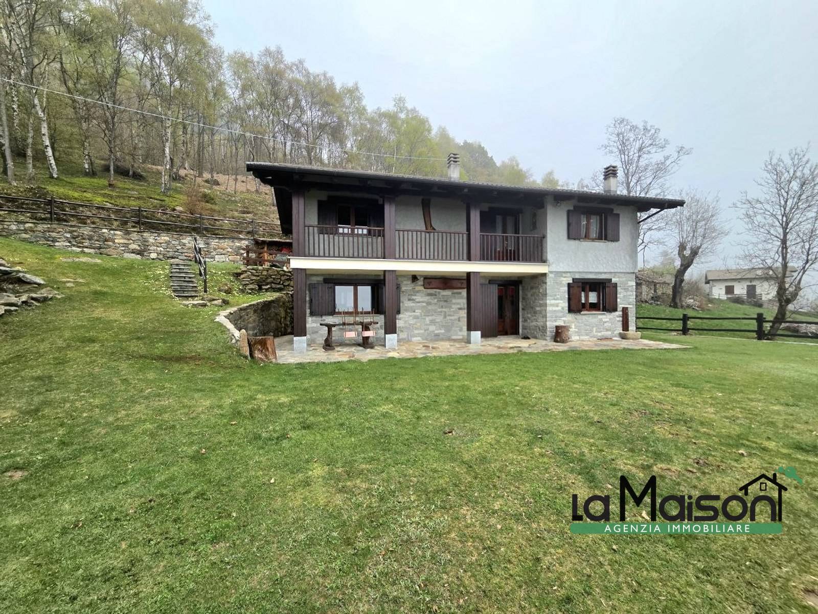 Casa singola in vendita a Andrate