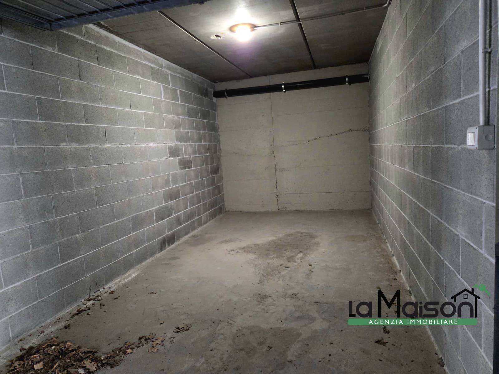 Box o garage in vendita a Rivarolo Canavese
