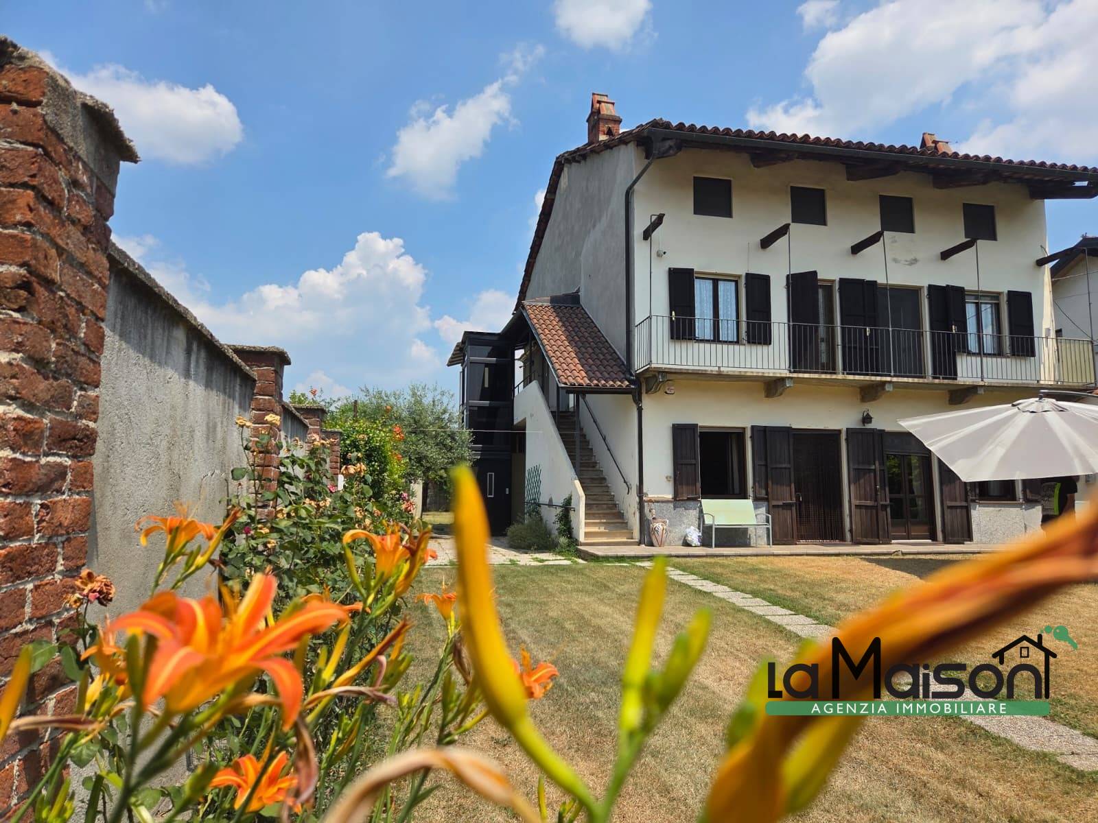 BIFAMILIARE in vendita a San Giorgio Canavese