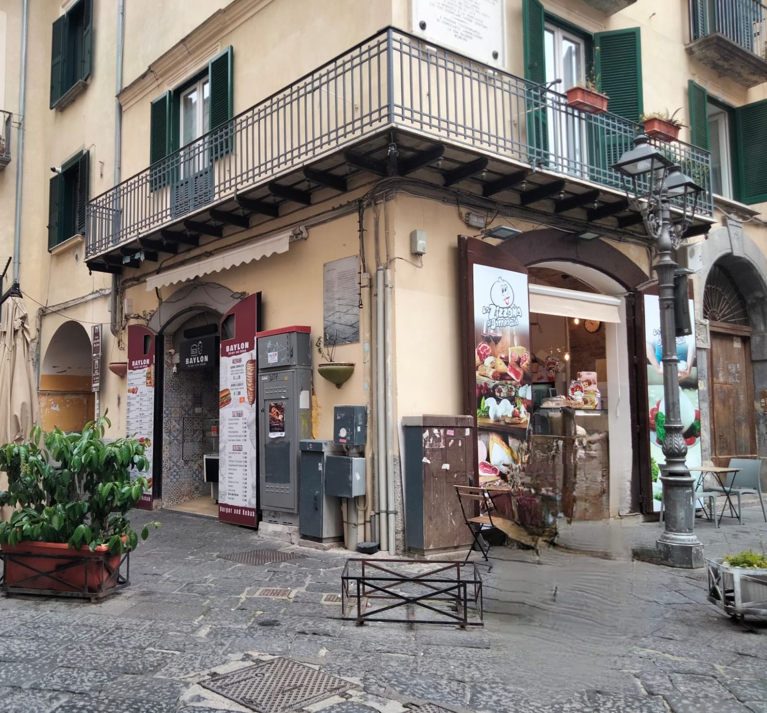 Locale commerciale in vendita in via largocampo 0, Salerno