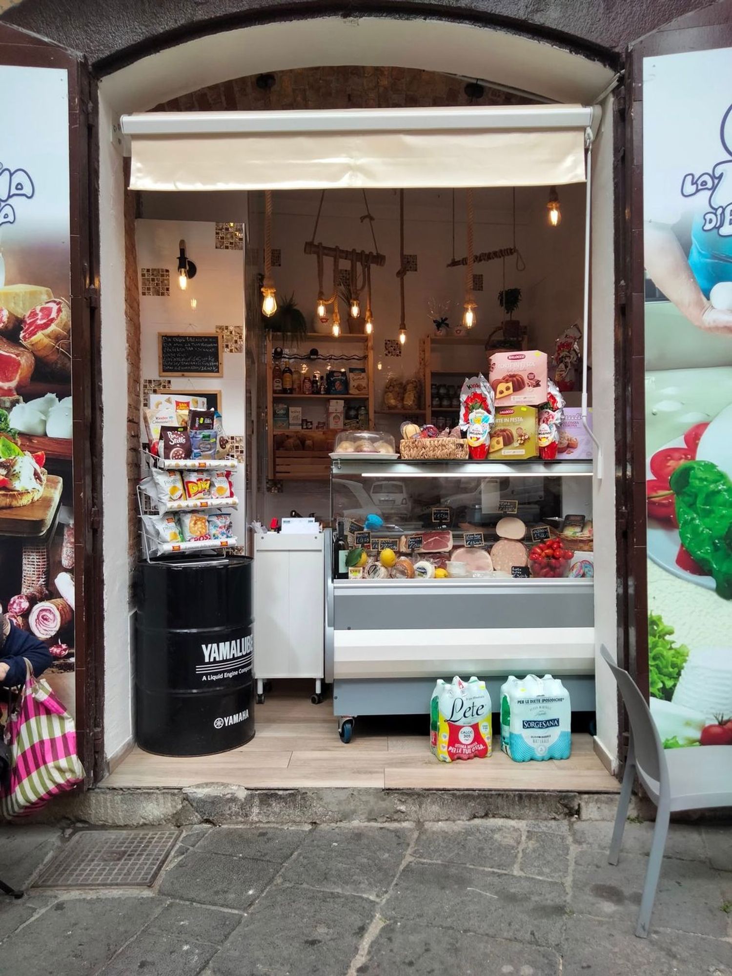 Locale commerciale in vendita in via largocampo 0, Salerno