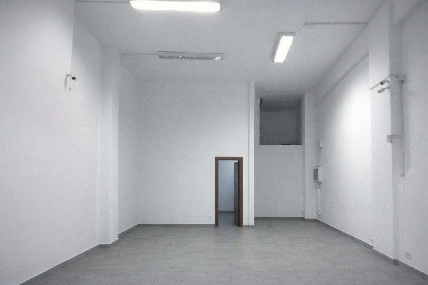 Locale commerciale in affitto in via aldo moro 0, Cava de' Tirreni