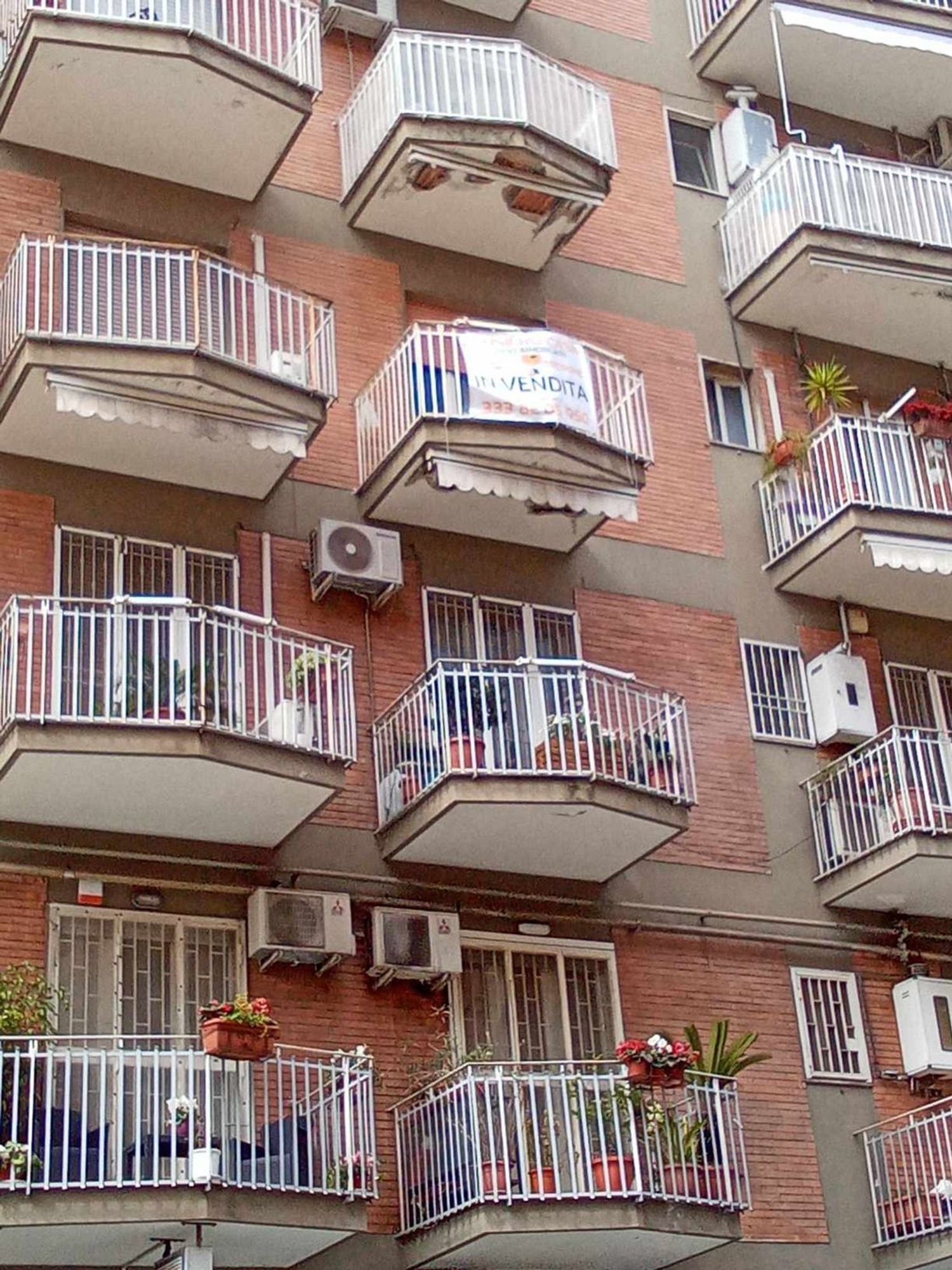 Bilocale in vendita in via via pietro castellino 0, Napoli