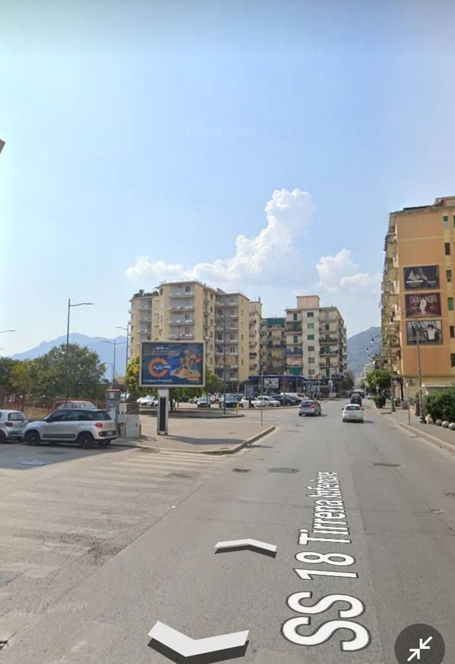 Locale commerciale in affitto in via via torrione 0, Salerno