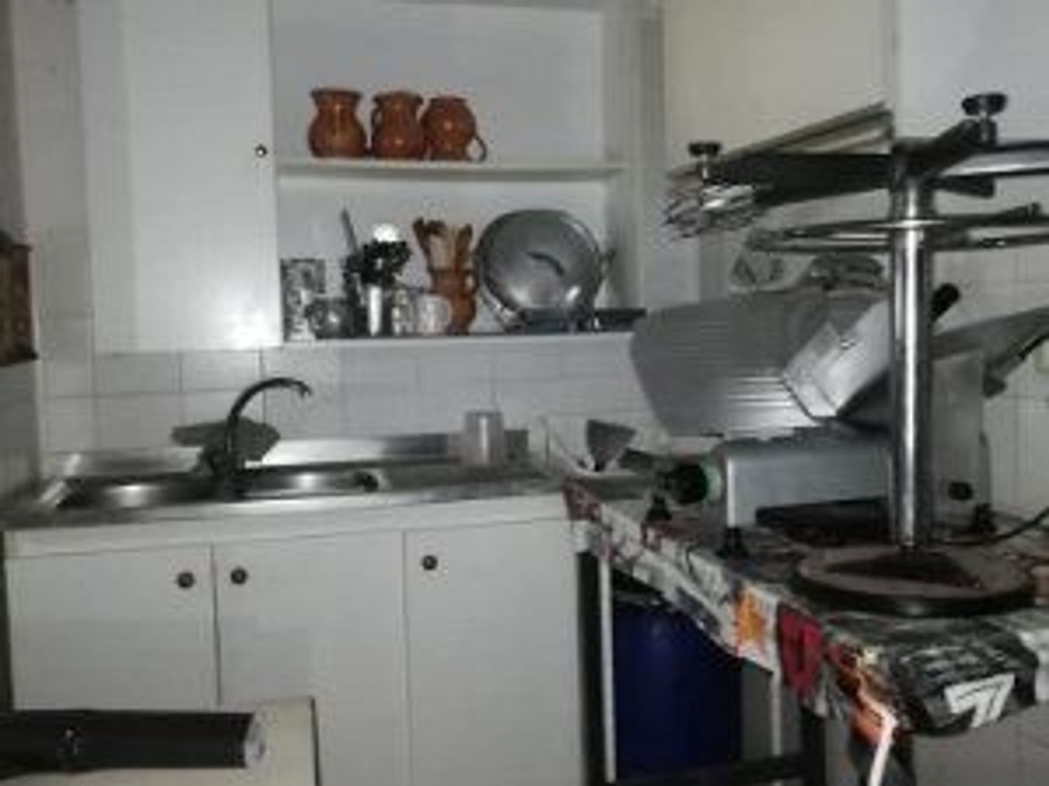 Locale commerciale in affitto in via via vincenzo calvanese 1, Castel San Giorgio
