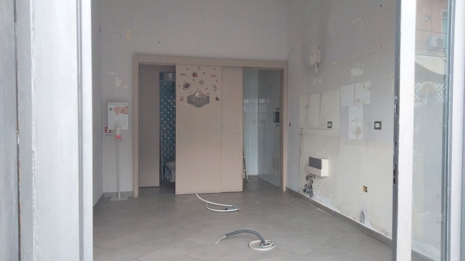 Locale commerciale in affitto in via via ernesto di marino 0, Cava de' Tirreni