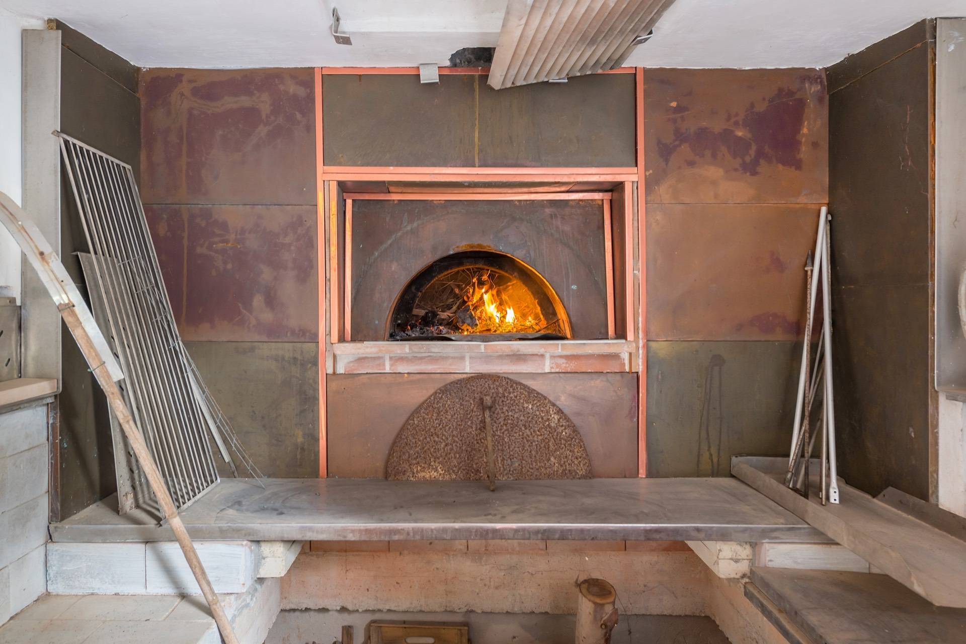 ATTIVITA COMMERCIALE in vendita a Galatina