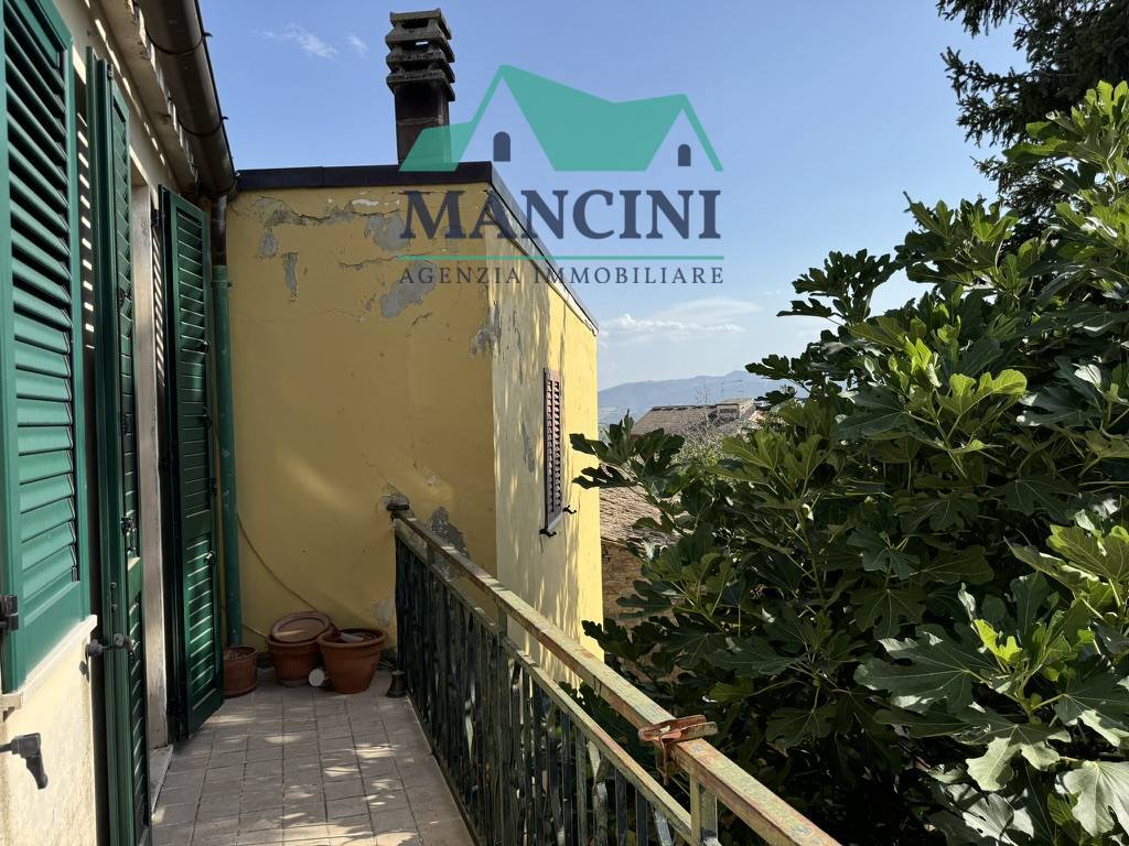 BIFAMILIARE in affitto a Cupramontana