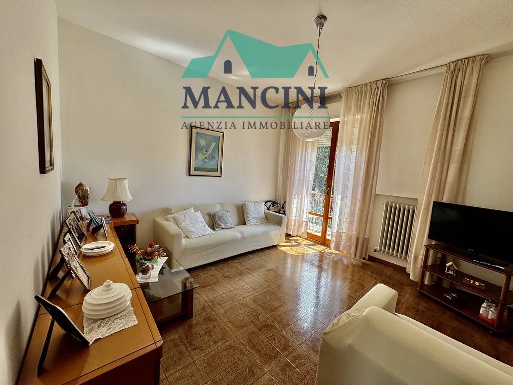 Appartamento in vendita a Jesi, Palazzetto Sport