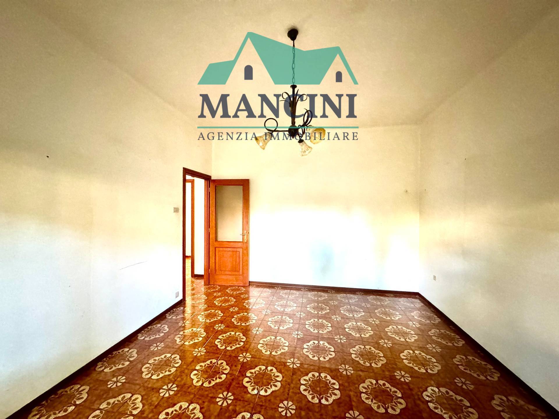 Appartamento in vendita a Jesi, CENTRO