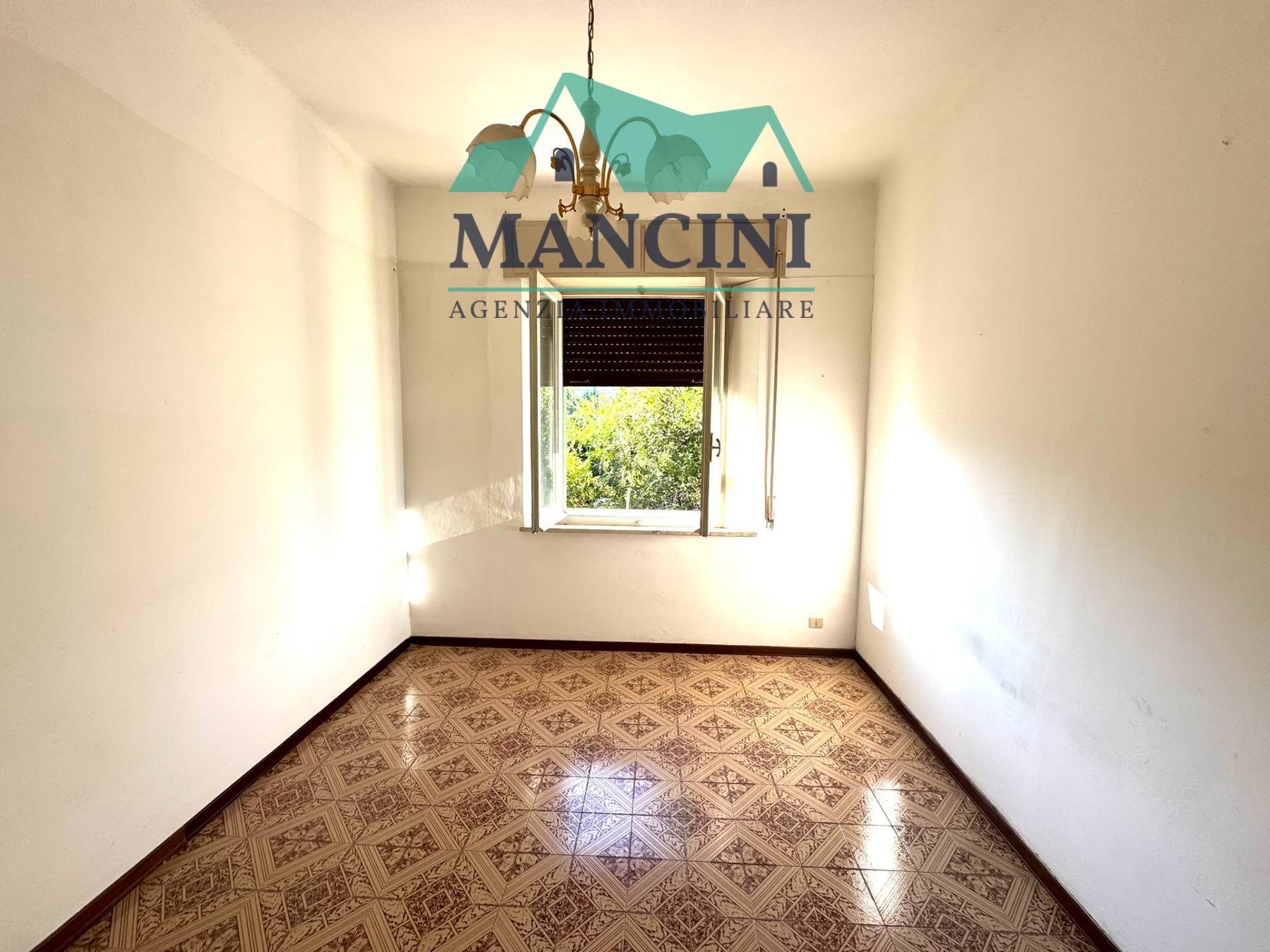 Appartamento in vendita a Jesi, CENTRO