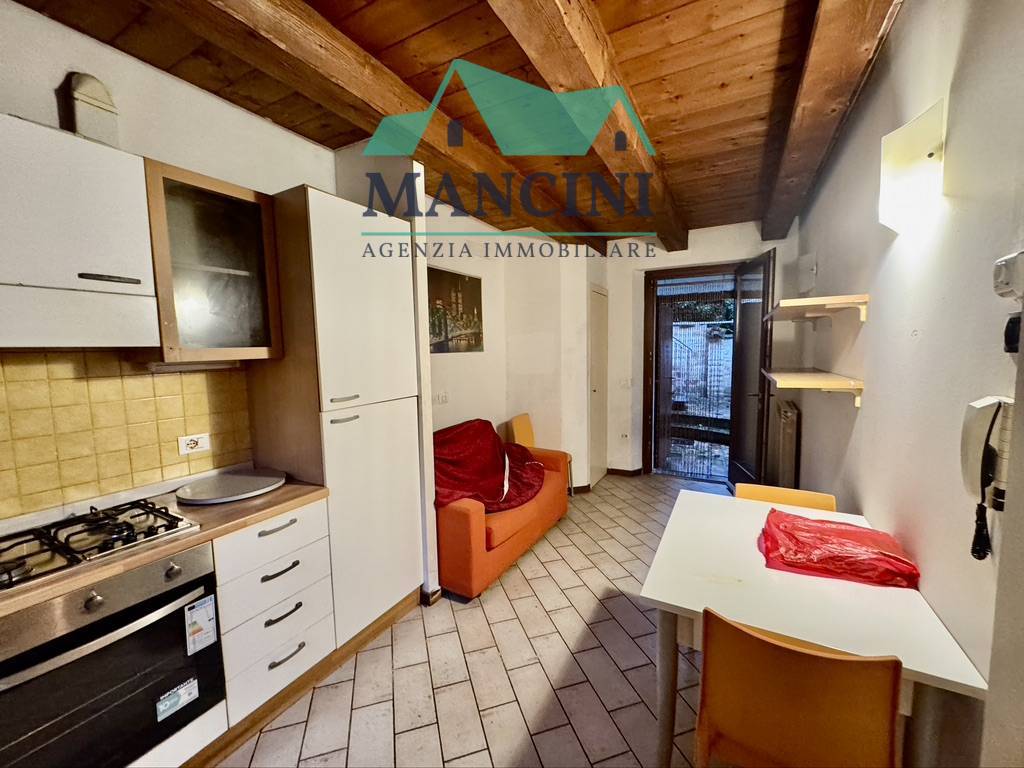 Appartamento in affitto a Jesi, CENTRO