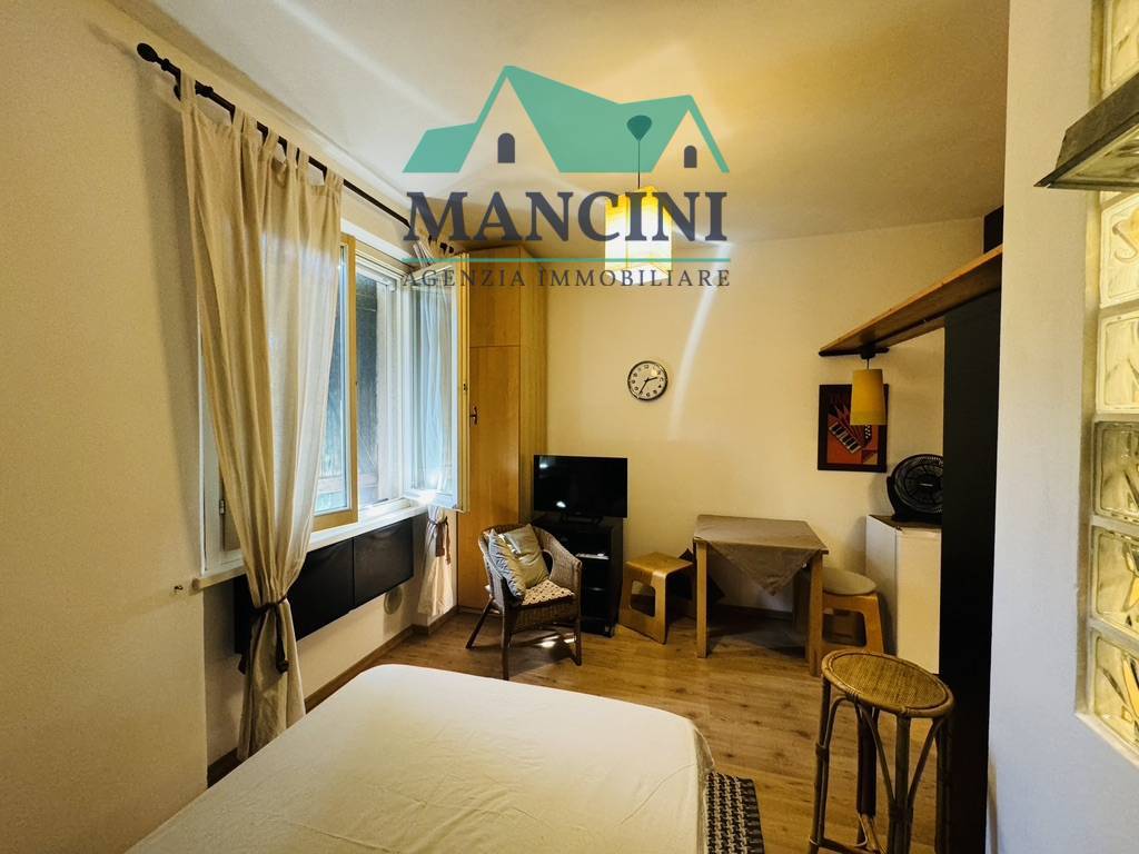 Appartamento in affitto a Jesi, jesi est