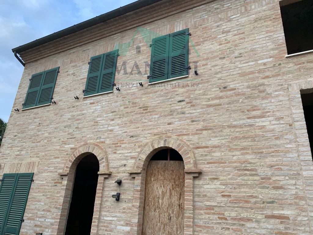 Villette a schiera in vendita a Santa Maria Nuova, Collina