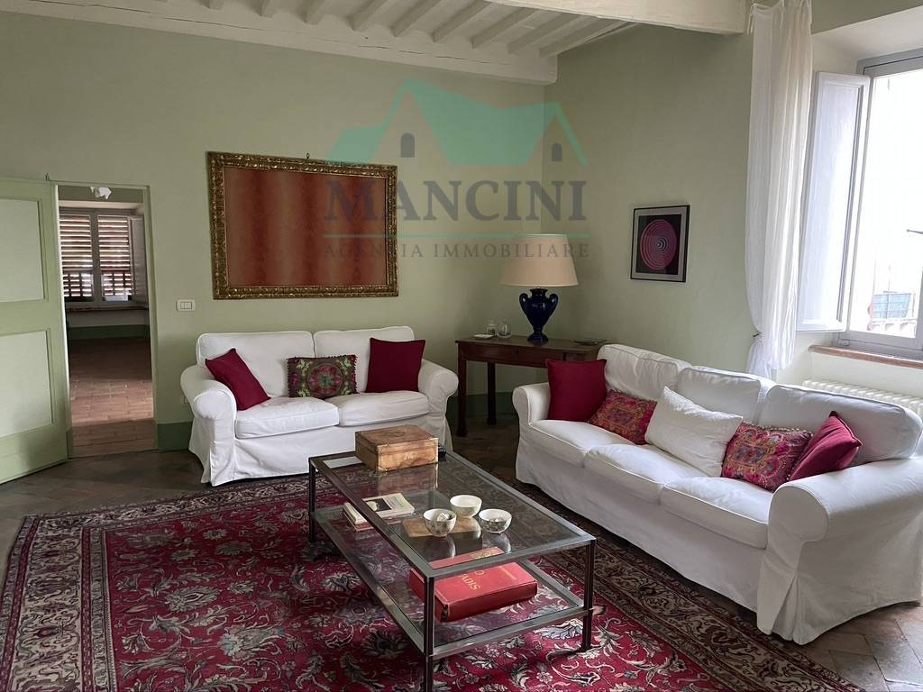 Appartamento in affitto a Jesi, centro zona alta