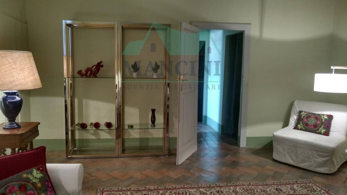 Appartamento in affitto a Jesi, centro zona alta