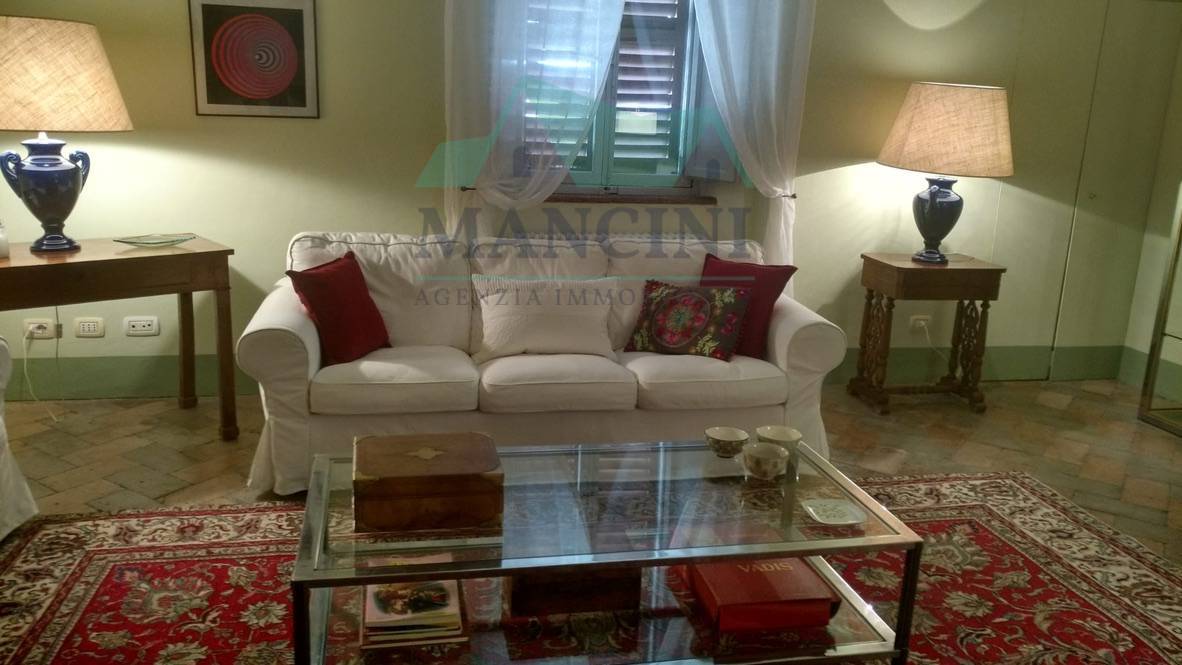 Appartamento in affitto a Jesi, centro zona alta