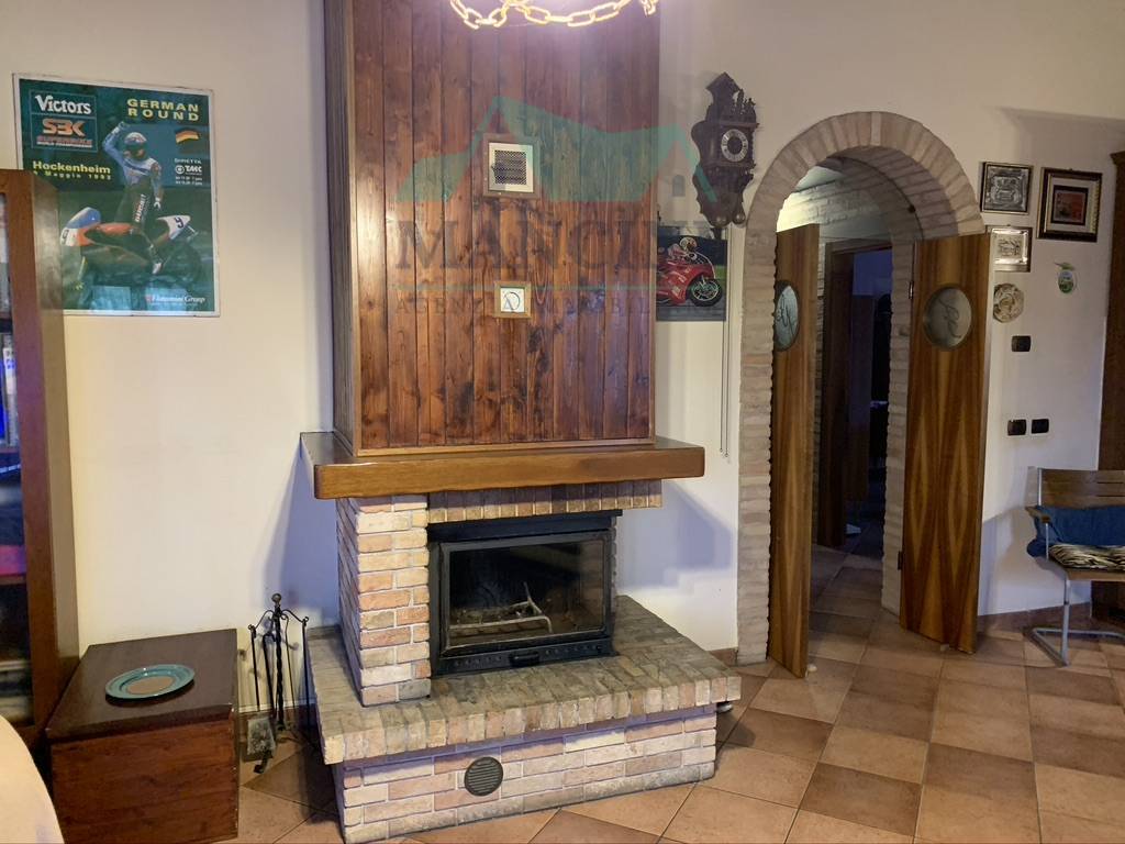 Casa singola in vendita a San Marcello