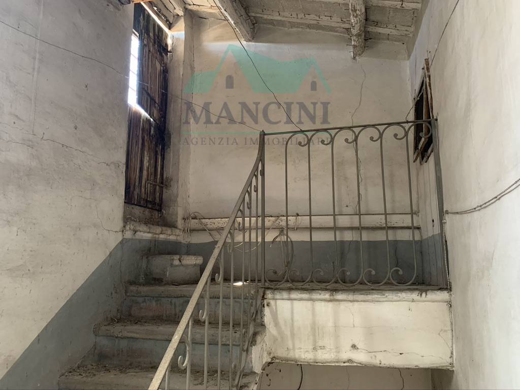 BIFAMILIARE in vendita a Jesi, centro zona alta