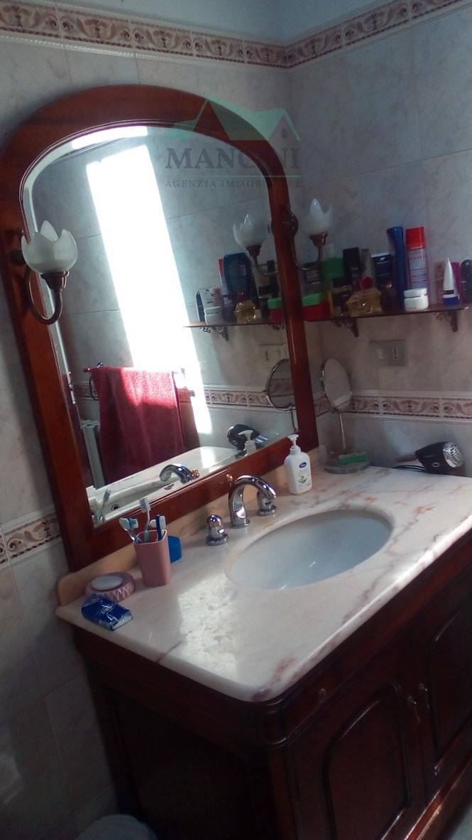 Appartamento in vendita a Montecarotto