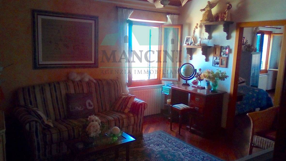 Appartamento in vendita a Montecarotto