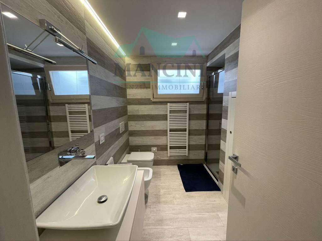 BIFAMILIARE in vendita a Jesi, Colle Paradiso