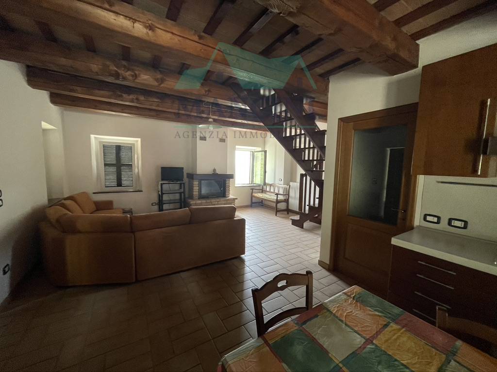 BIFAMILIARE in affitto a Cupramontana