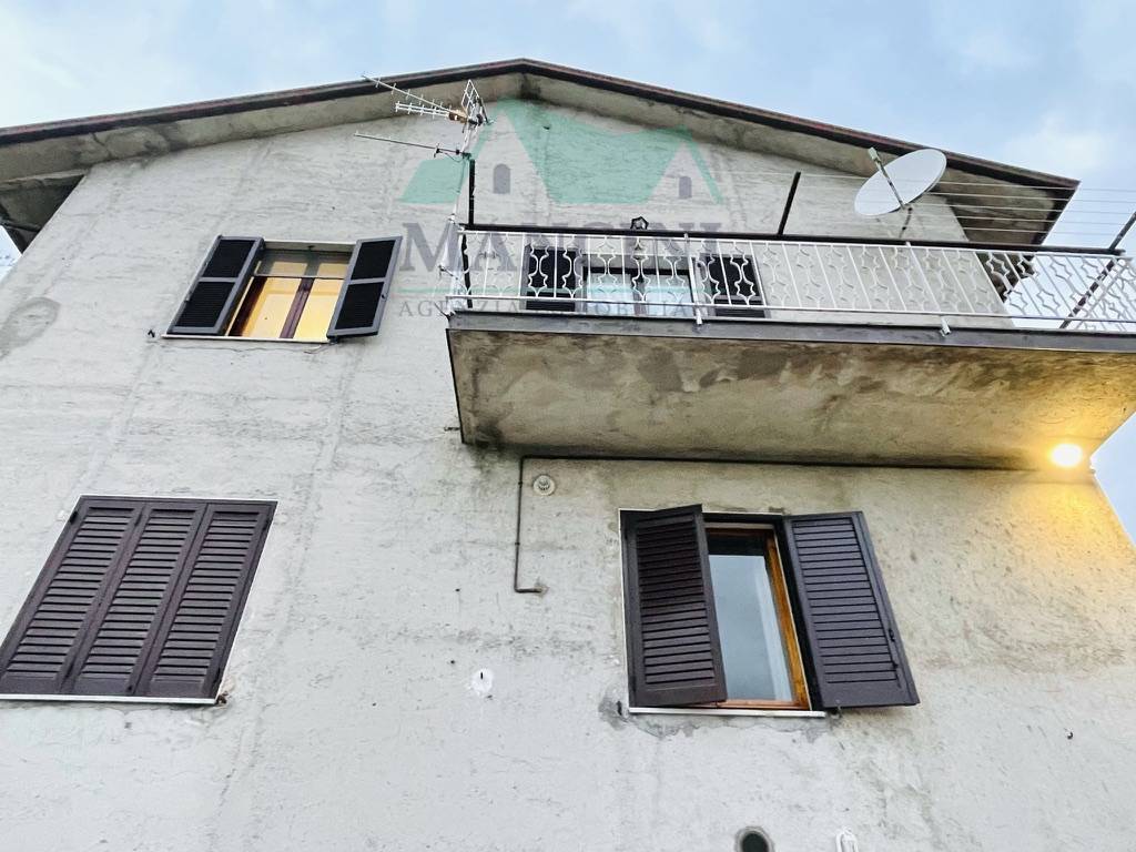 Casa singola in vendita a Serra San Quirico
