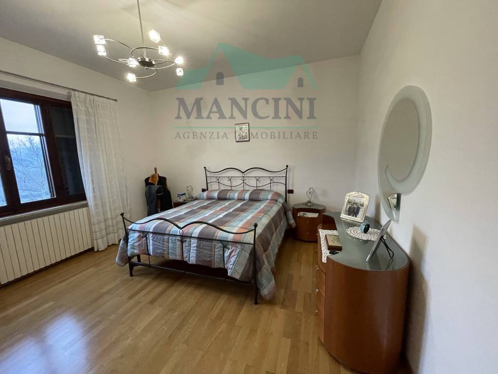 Casa singola in vendita a Serra San Quirico