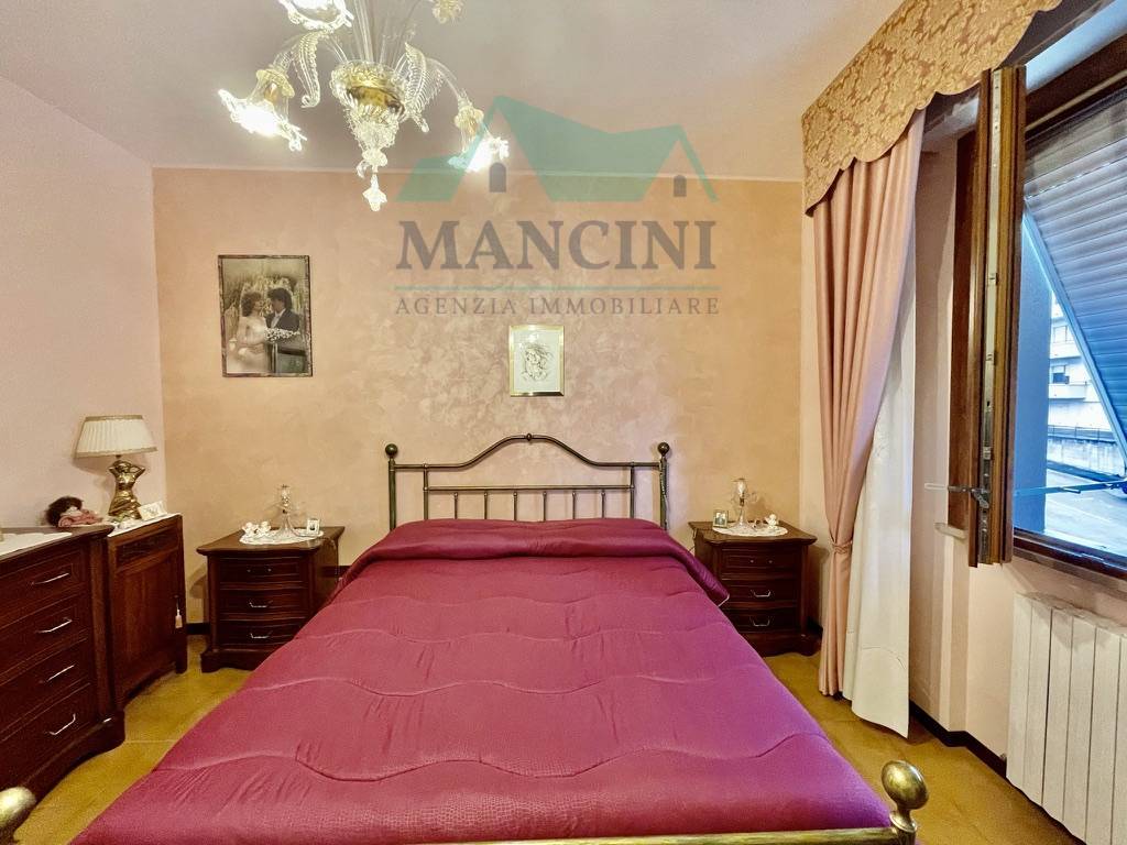 Appartamento in vendita a Jesi, Palazzetto Sport