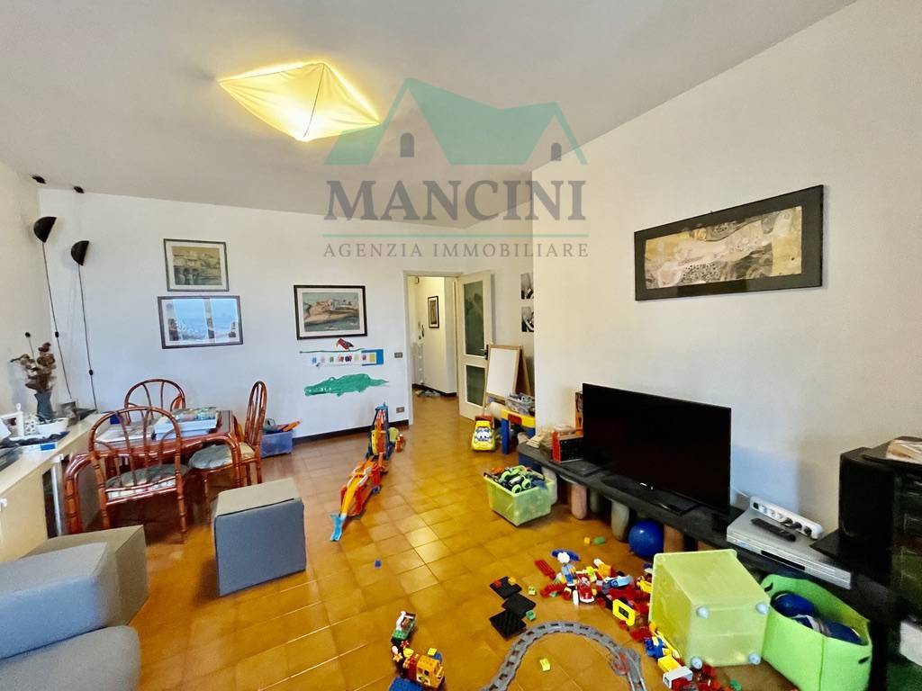 Appartamento in vendita a Jesi, Giardini