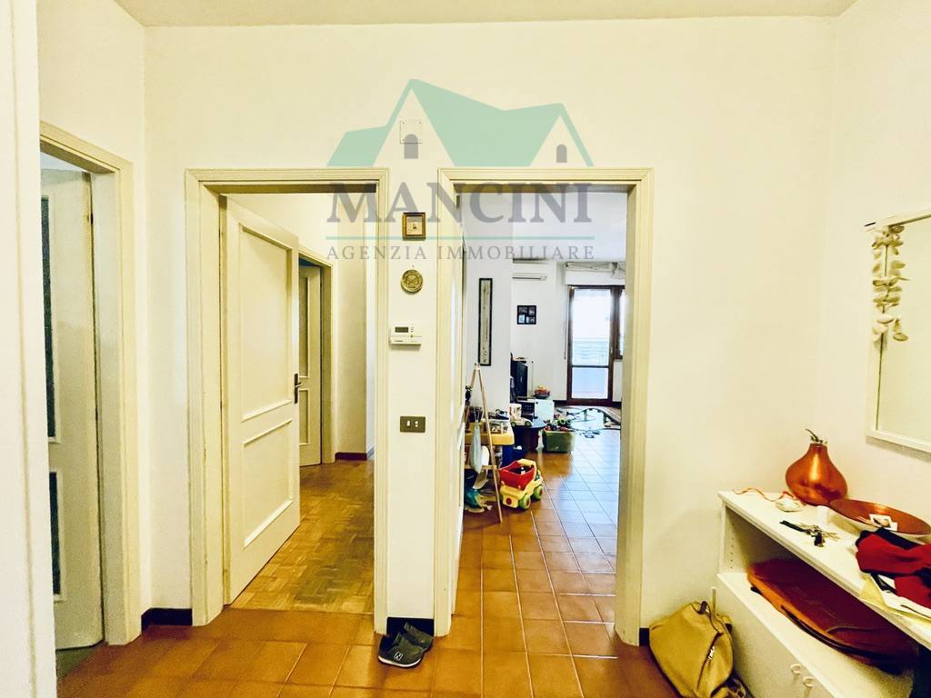 Appartamento in vendita a Jesi, Giardini