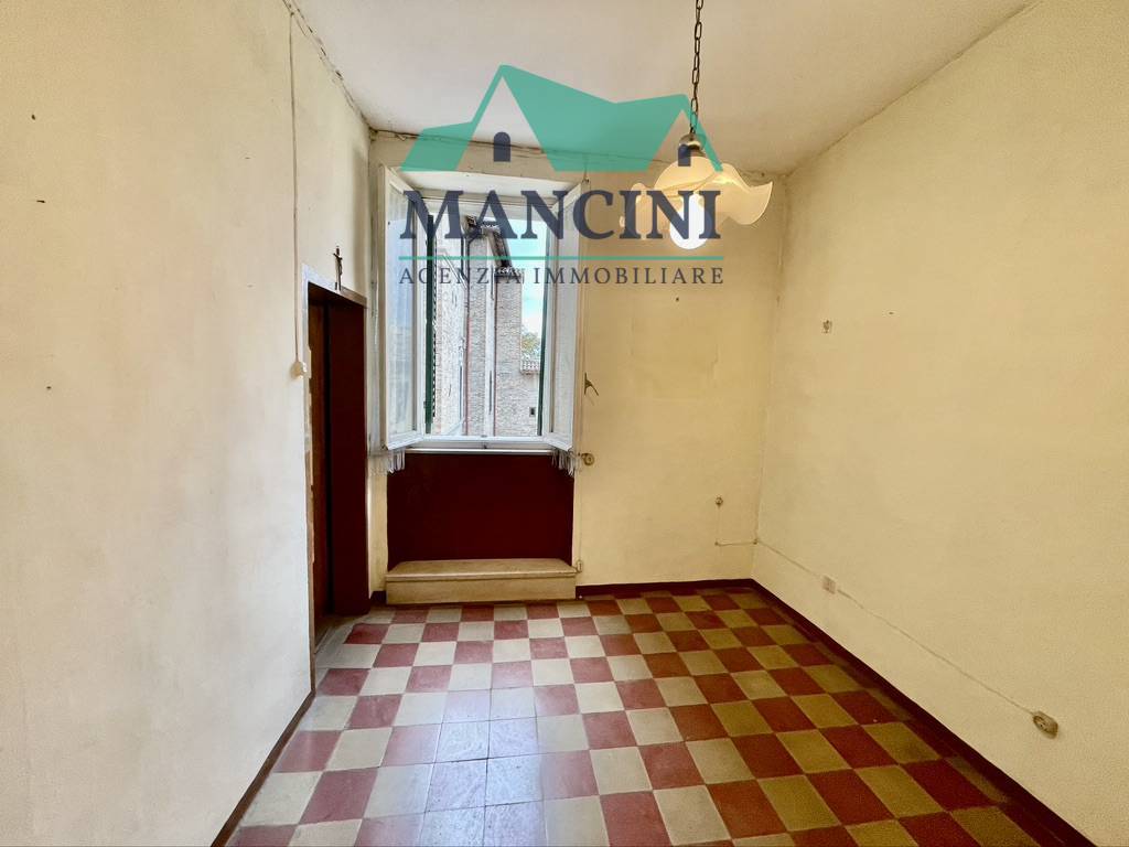 Appartamento in vendita a Jesi, Centro storico